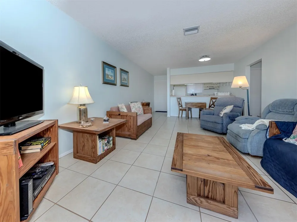 217 AIRPORT AVENUE W #216 Venice, FL 34285