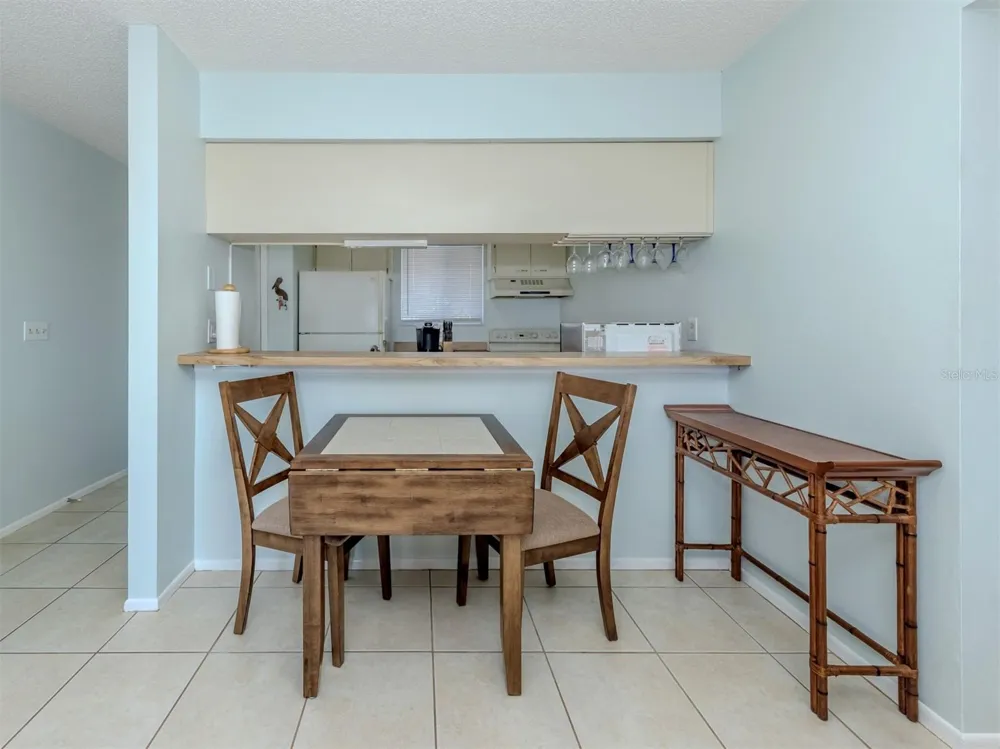 217 AIRPORT AVENUE W #216 Venice, FL 34285