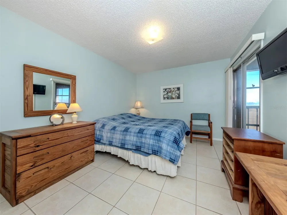 217 AIRPORT AVENUE W #216 Venice, FL 34285