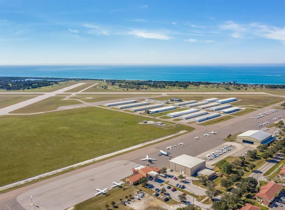 217 AIRPORT AVENUE W #216 Venice, FL 34285