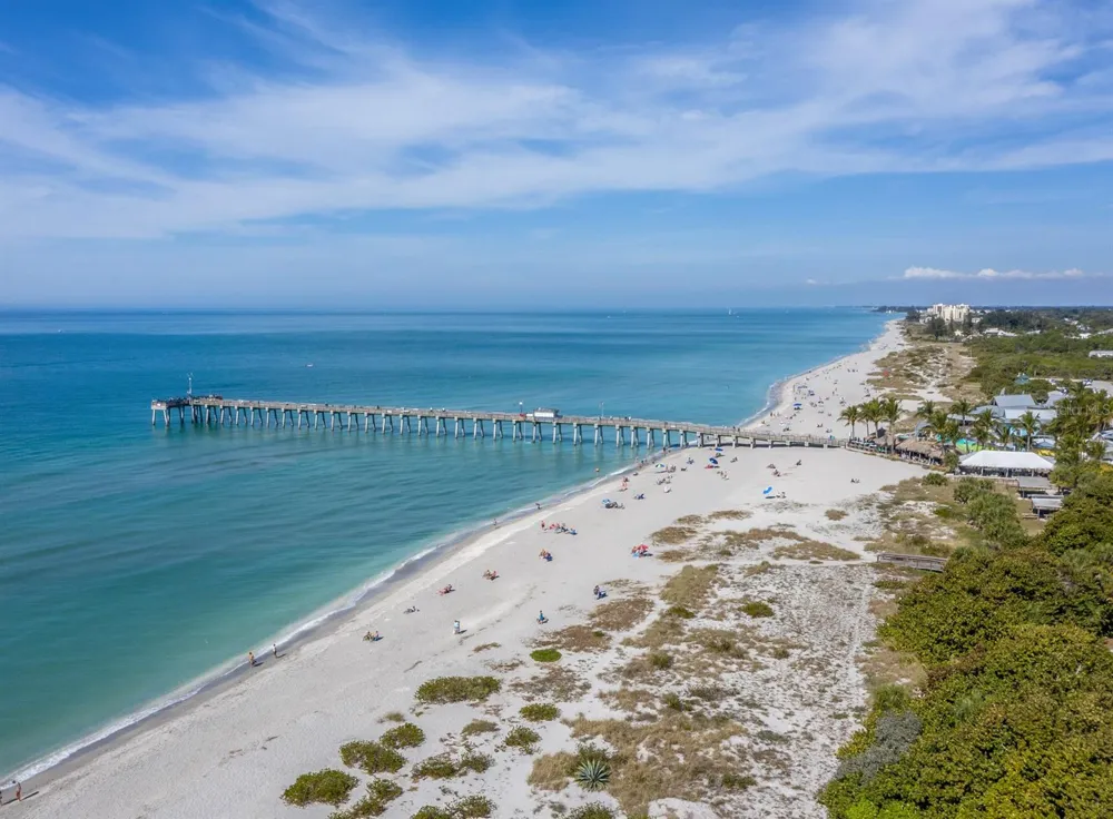 217 AIRPORT AVENUE W #216 Venice, FL 34285