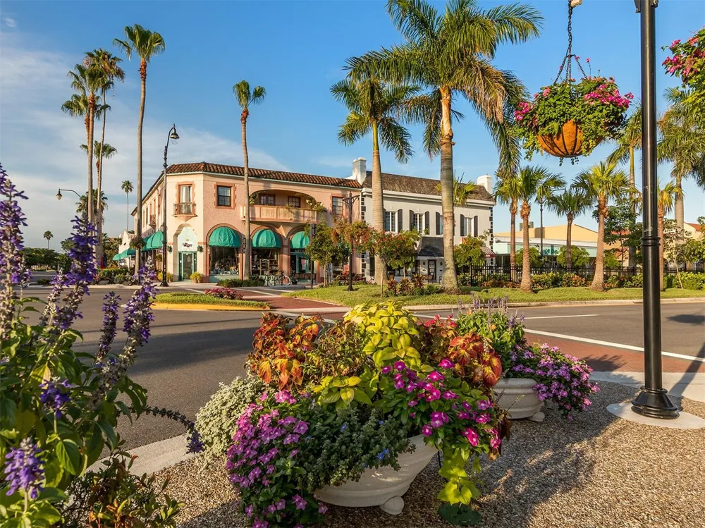 217 AIRPORT AVENUE W #216 Venice, FL 34285