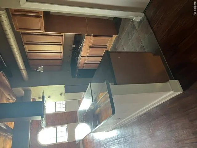 6533 E Jefferson Avenue #330E Detroit City, MI 48207
