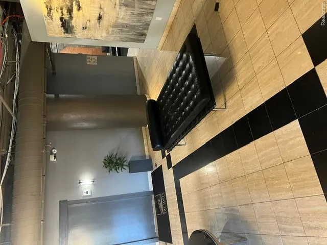 6533 E Jefferson Avenue #330E Detroit City, MI 48207