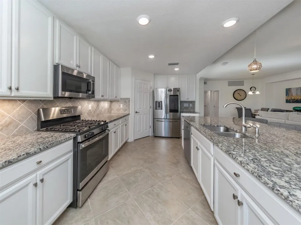 17637 GAWTHROP DRIVE #104 Bradenton, FL 34211