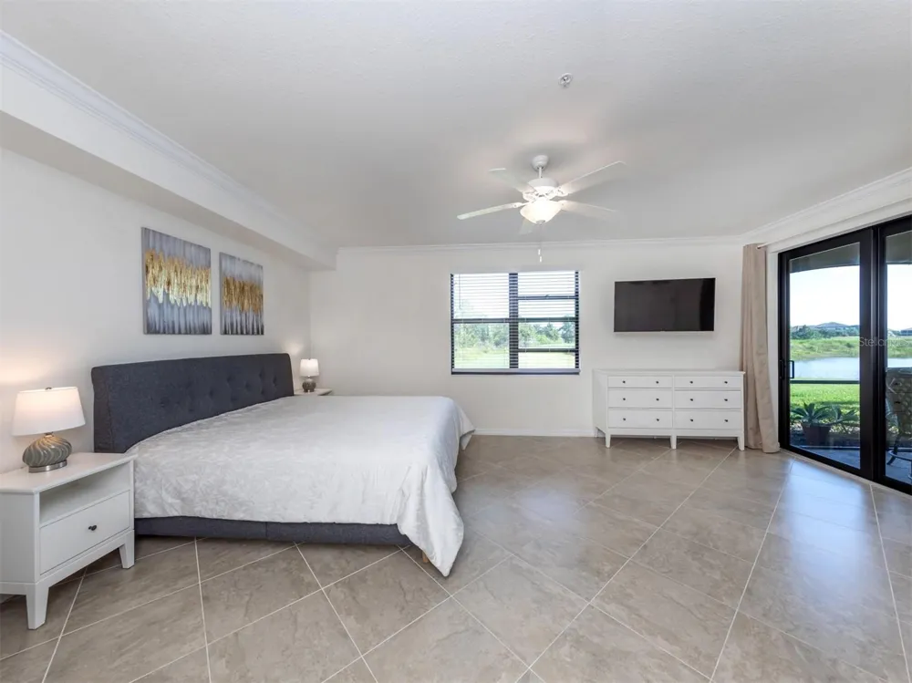 17637 GAWTHROP DRIVE #104 Bradenton, FL 34211