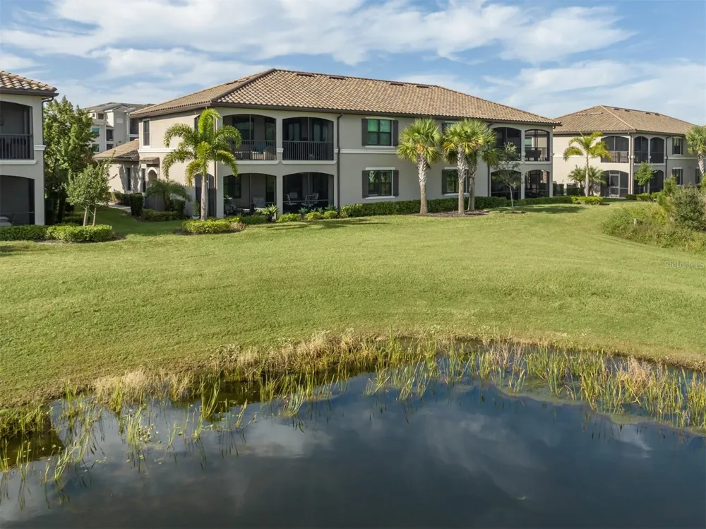 17637 GAWTHROP DRIVE #104 Bradenton, FL 34211