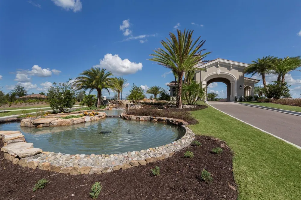 17637 GAWTHROP DRIVE #104 Bradenton, FL 34211