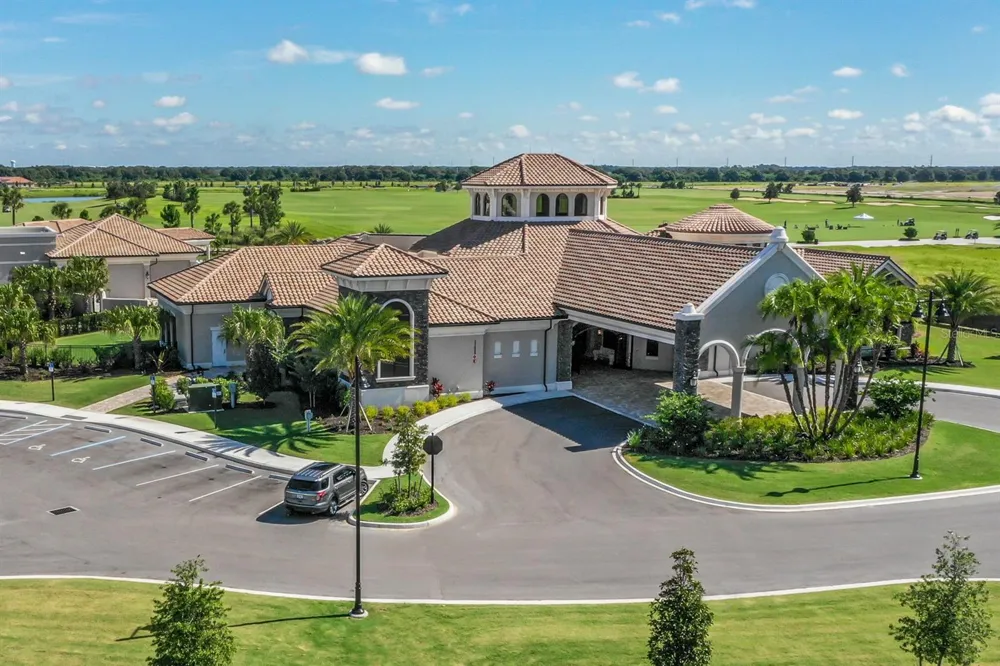 17637 GAWTHROP DRIVE #104 Bradenton, FL 34211