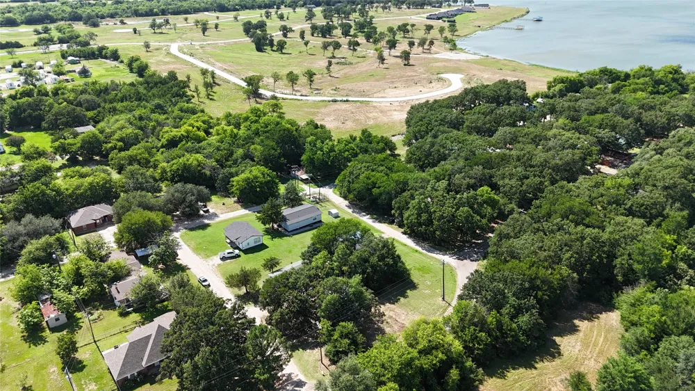 Morris Lane West Tawakoni, TX 75474