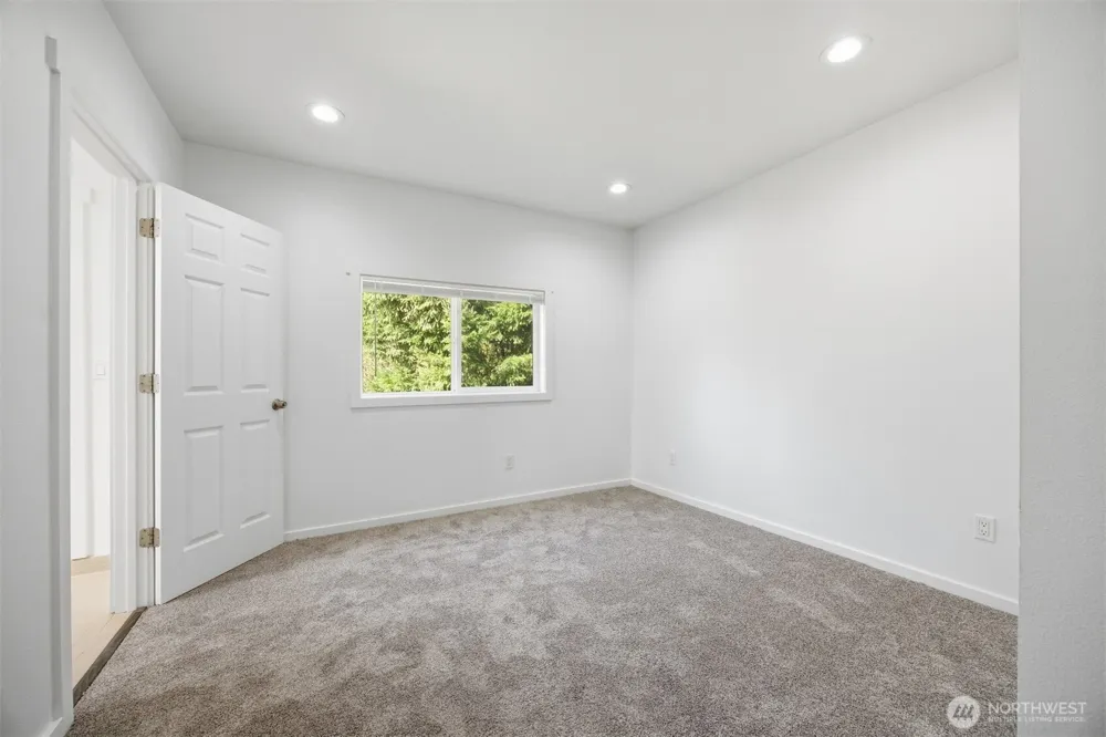 921 Autumn Lane #203 Bellingham, WA 98229