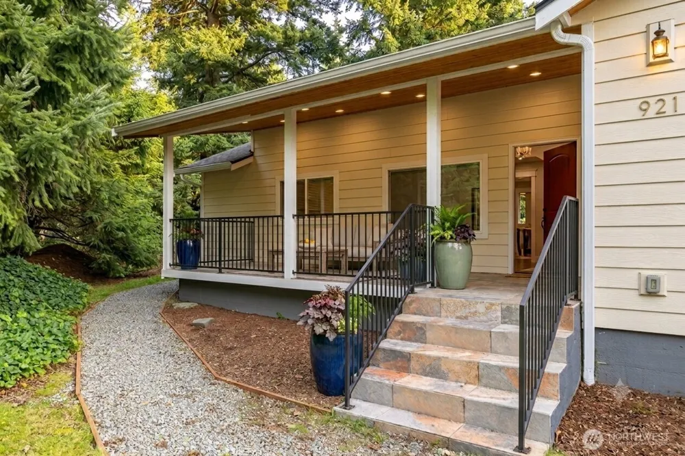921 Autumn Lane #203 Bellingham, WA 98229