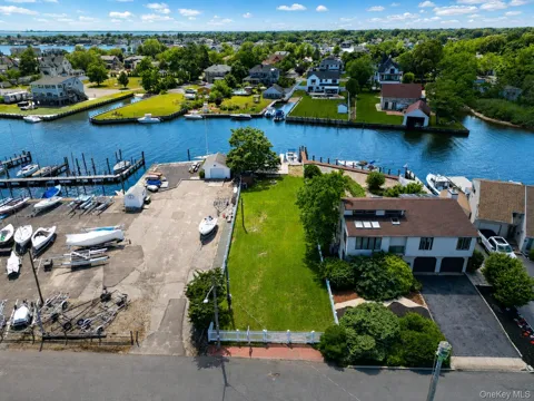 35 Shore Road