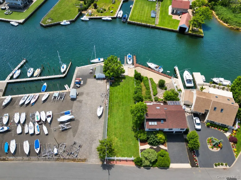35 Shore Road Amityville, NY 11701