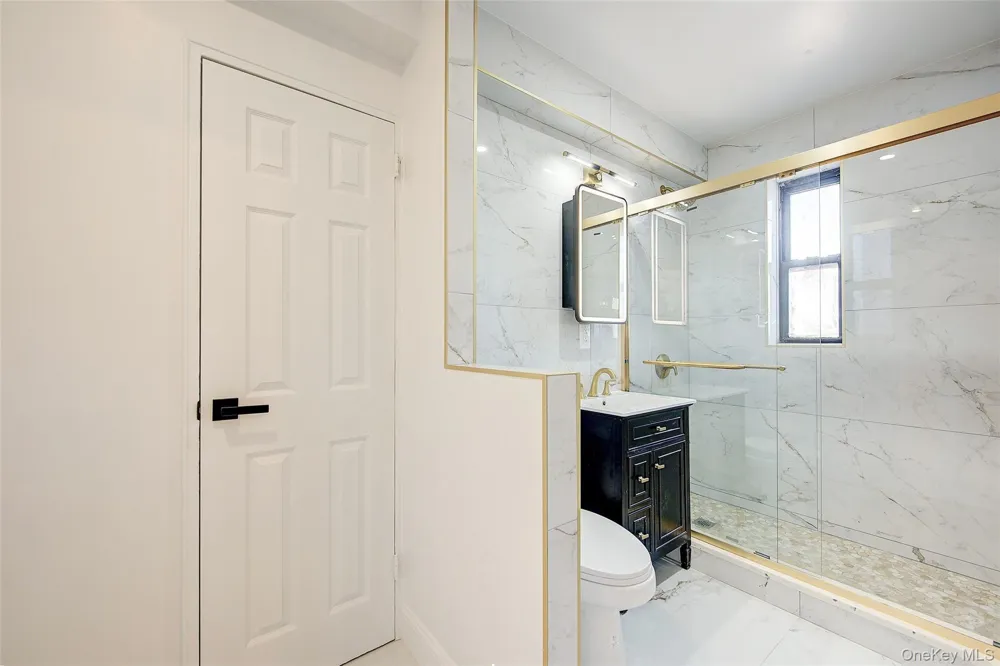 37-50 87th Street #5 Jackson Heights, NY 11372