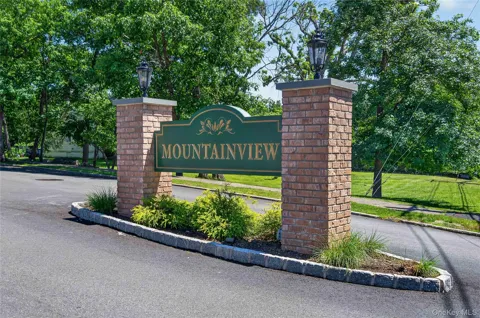 425 Sierra Vista Lane