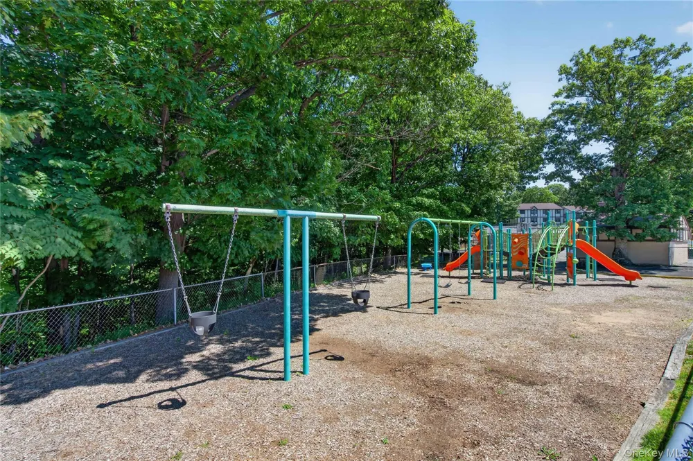 425 Sierra Vista Lane Valley Cottage, NY 10989