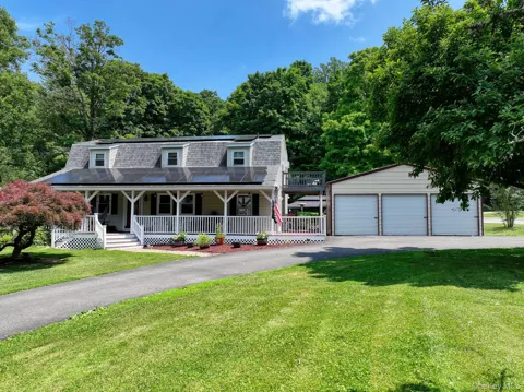 2 Greenwood Drive