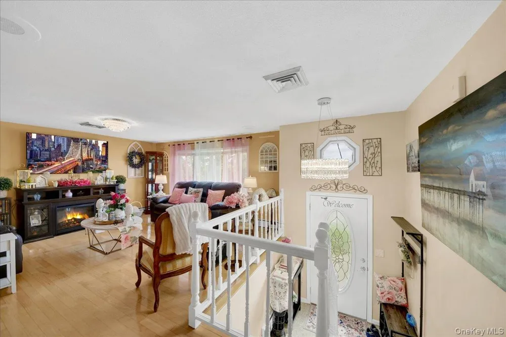 5 Rowell Lane Wappingers Falls, NY 12590