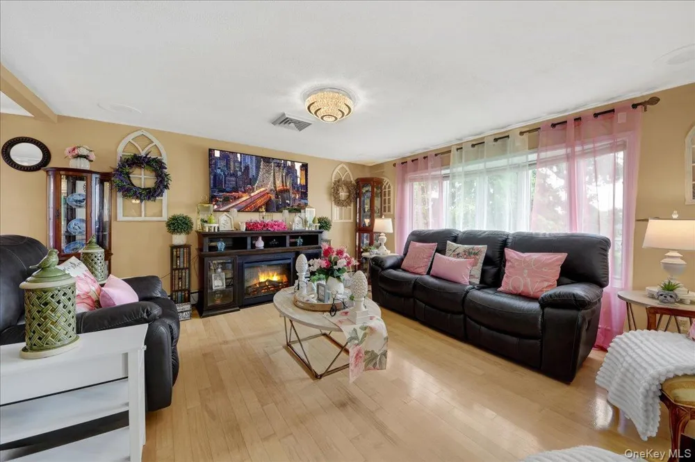 5 Rowell Lane Wappingers Falls, NY 12590