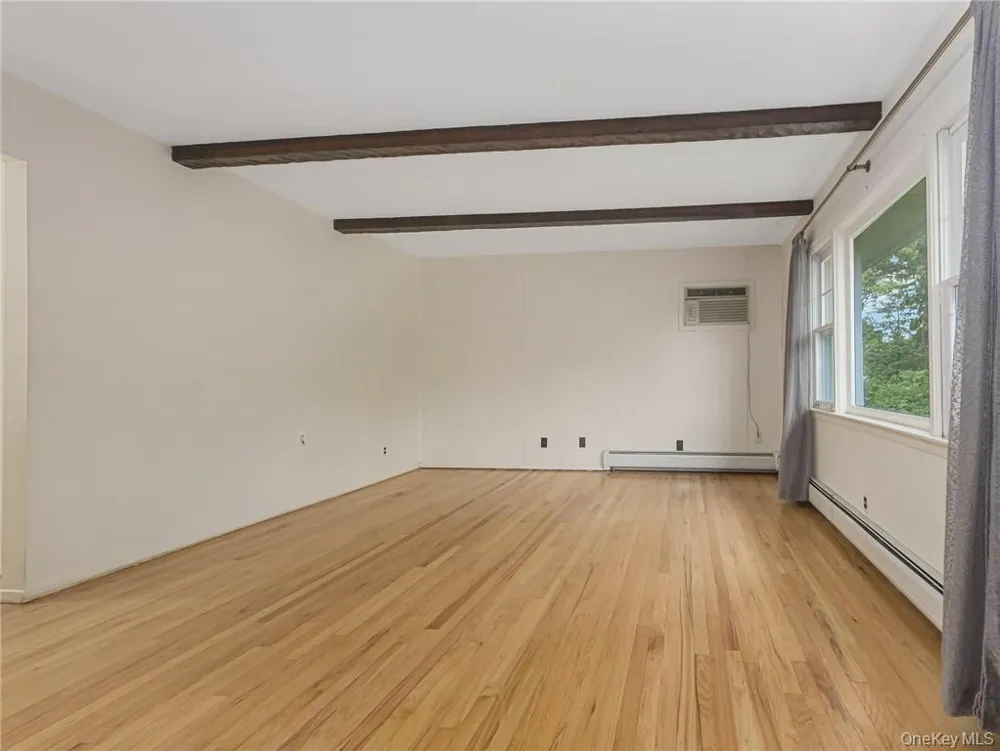 7 S Park Avenue Nanuet, NY 10954