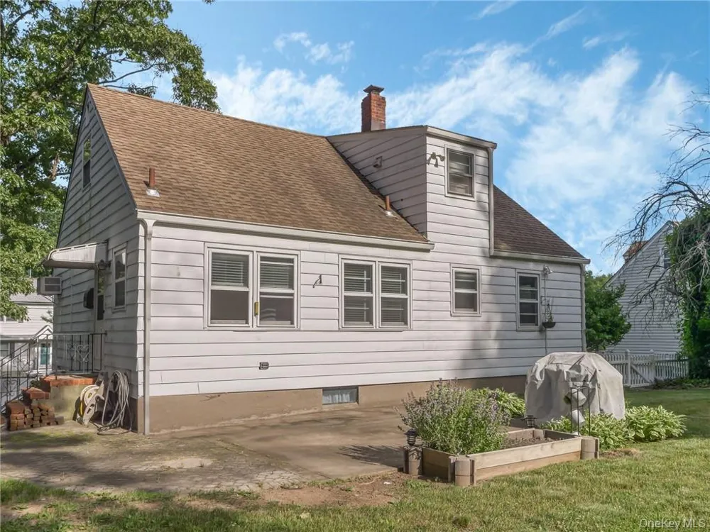 7 S Park Avenue Nanuet, NY 10954