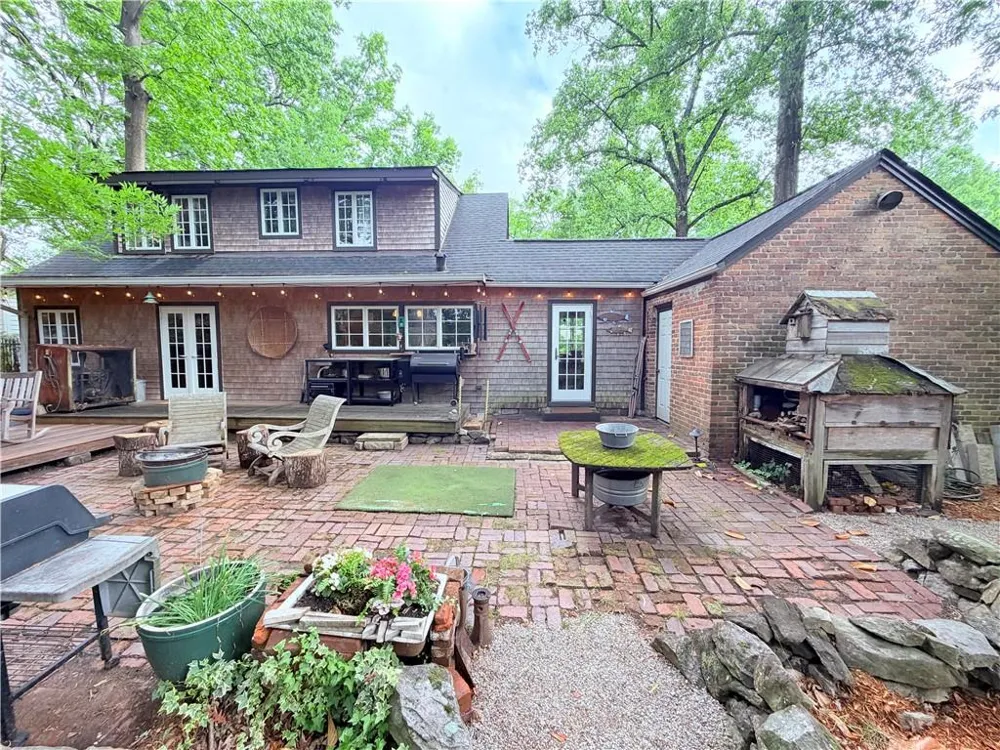 260 BEVERLY ROAD NE Atlanta, GA 30309