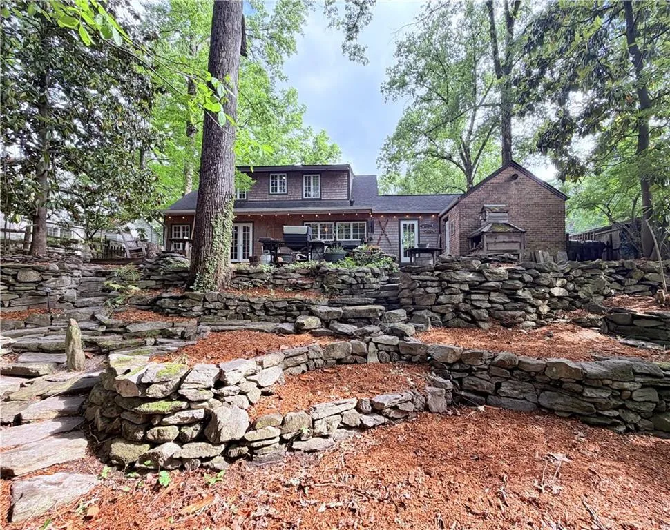 260 BEVERLY ROAD NE Atlanta, GA 30309