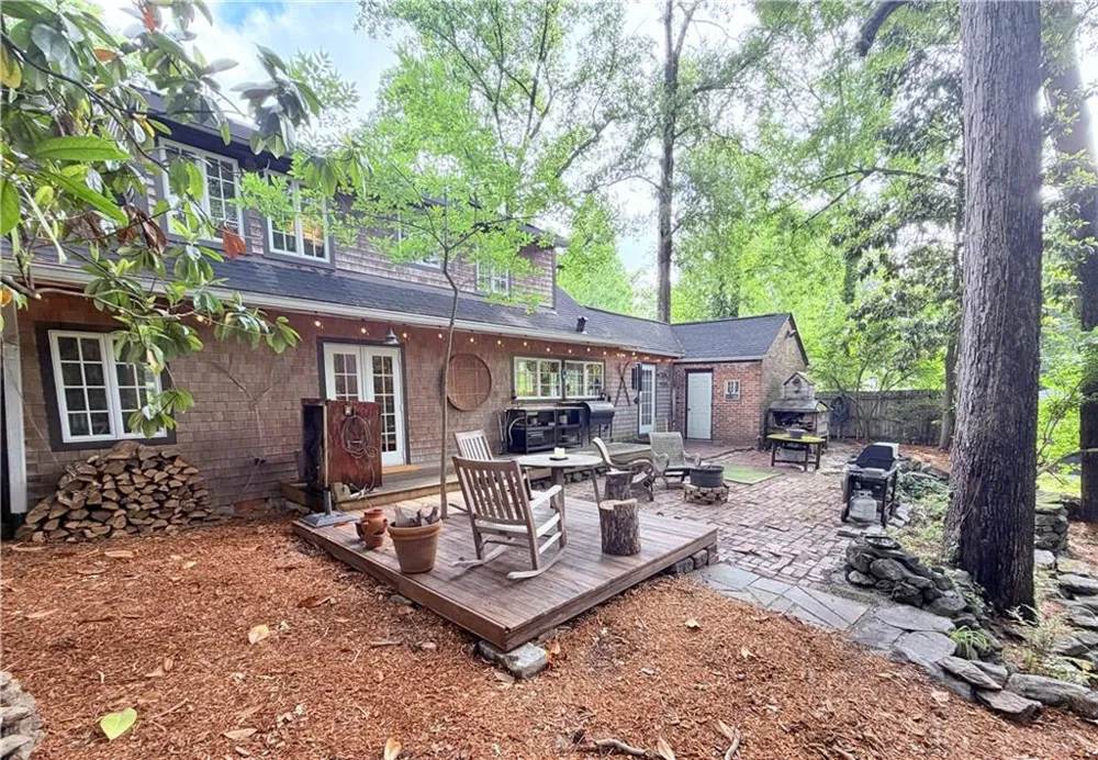 260 BEVERLY ROAD NE Atlanta, GA 30309