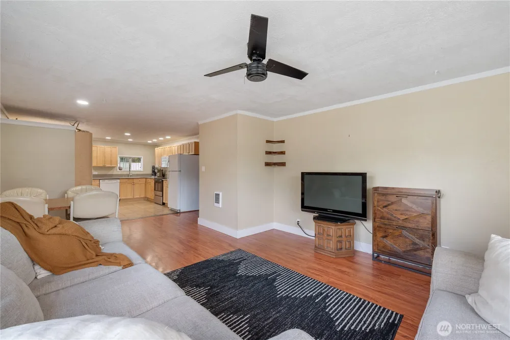 508 4th Avenue SW Castle Rock, WA 98611