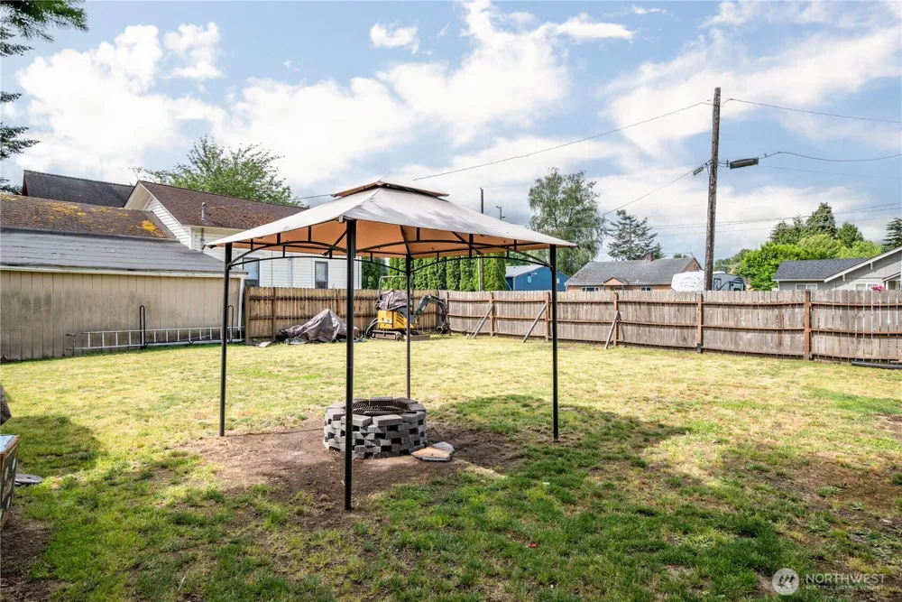 508 4th Avenue SW Castle Rock, WA 98611