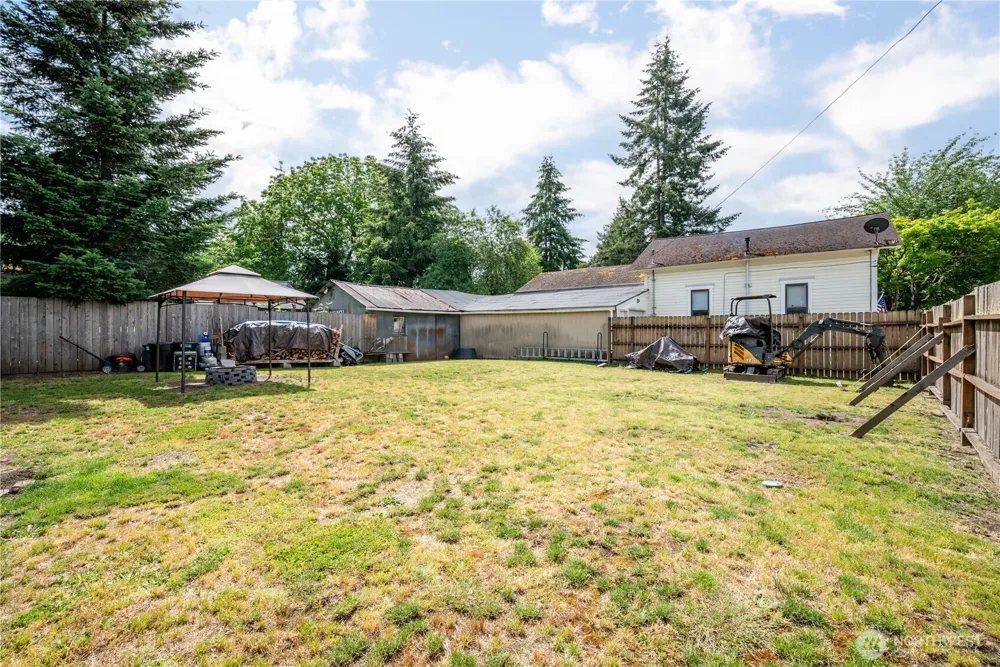 508 4th Avenue SW Castle Rock, WA 98611