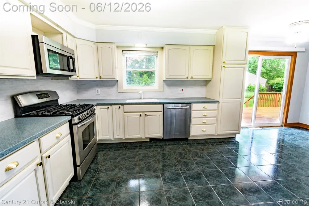 5260 Rives Junction Road Blackman Charter Township, MI 49201