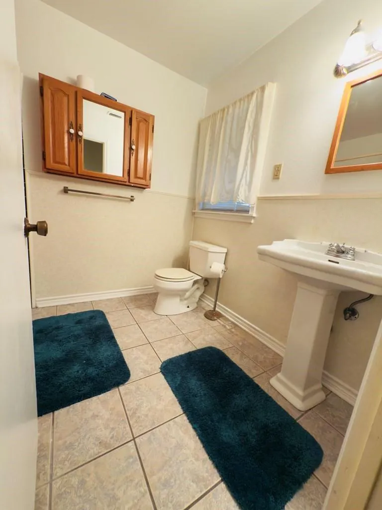 216 Burnet Street Port Lavaca, TX 77979