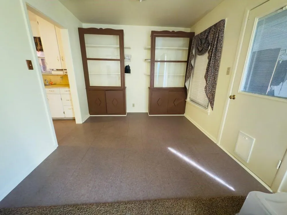 216 Burnet Street Port Lavaca, TX 77979