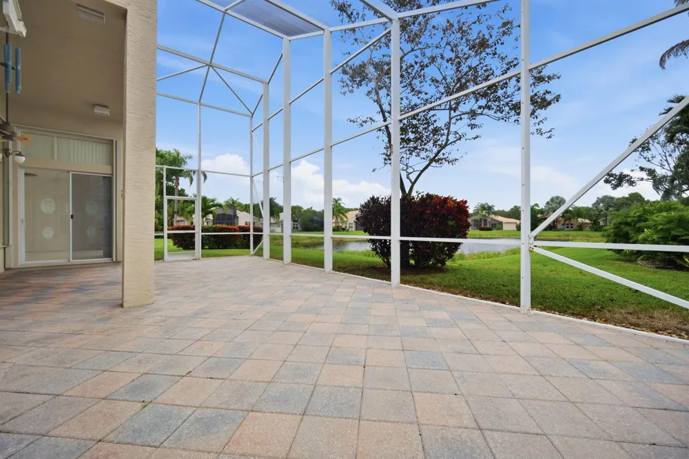7558 Tarpon Cove Circle Lake Worth, FL 33467