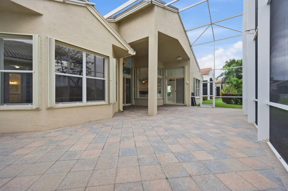 7558 Tarpon Cove Circle Lake Worth, FL 33467