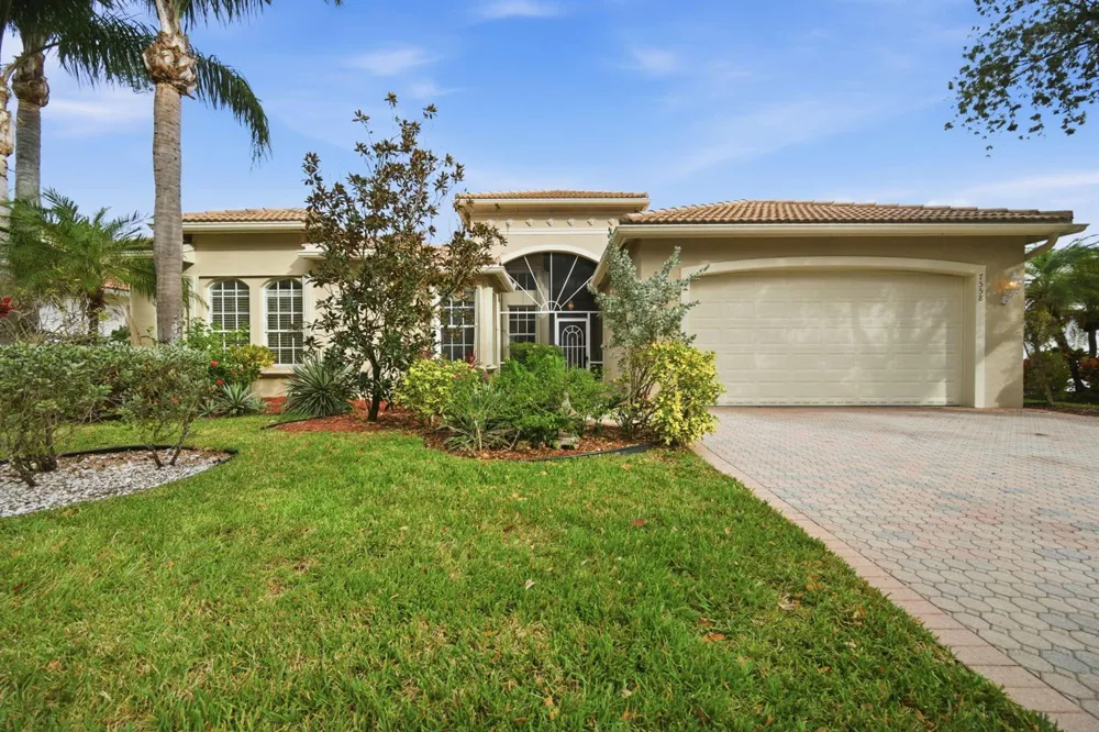 7558 Tarpon Cove Circle Lake Worth, FL 33467