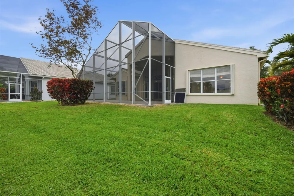 7558 Tarpon Cove Circle Lake Worth, FL 33467