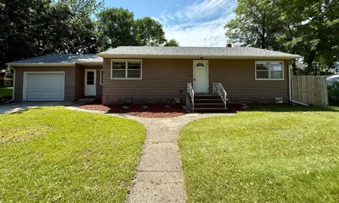 220 S 4th Street