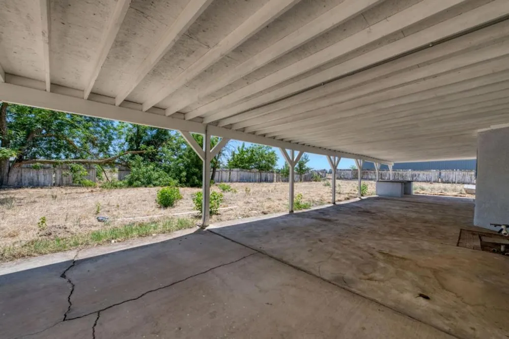 6922 Del Rey Avenue Clovis, CA 93619