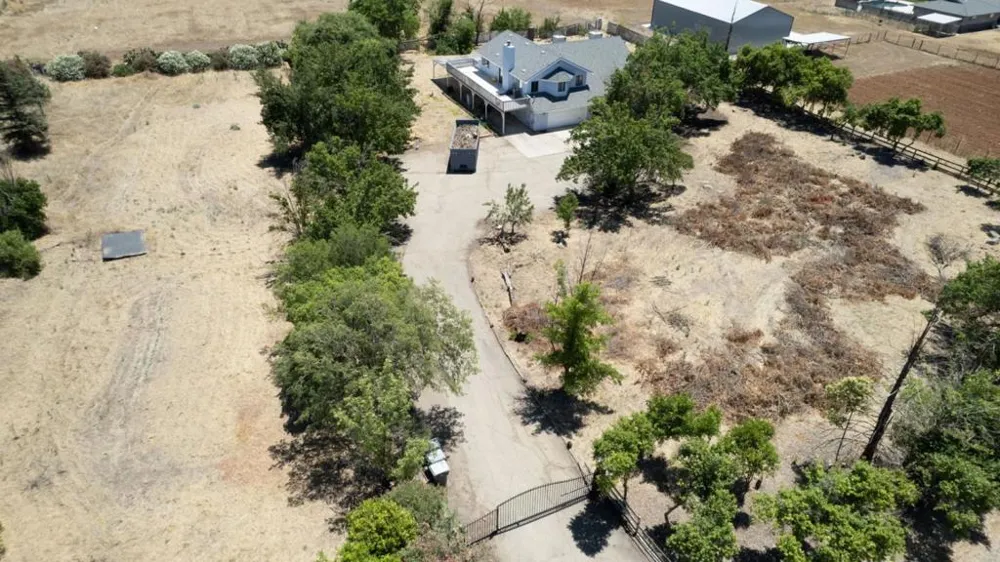 6922 Del Rey Avenue Clovis, CA 93619