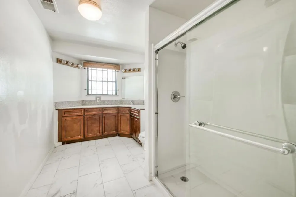6922 Del Rey Avenue Clovis, CA 93619