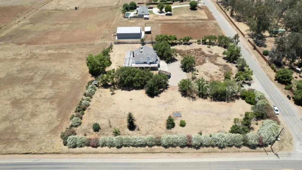 6922 Del Rey Avenue Clovis, CA 93619