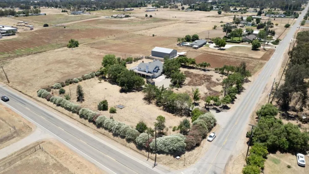 6922 Del Rey Avenue Clovis, CA 93619
