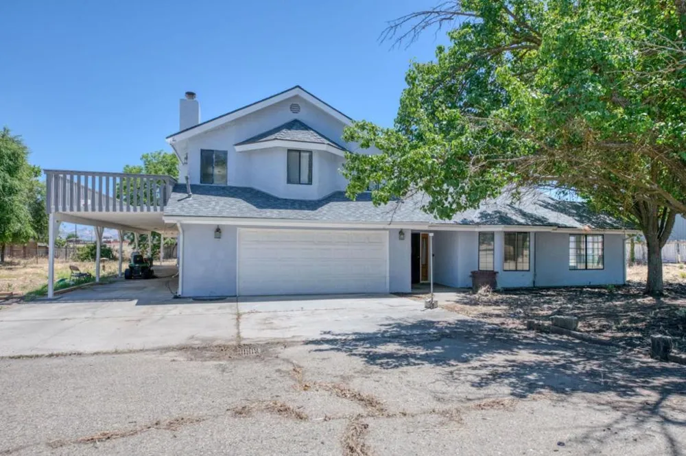 6922 Del Rey Avenue Clovis, CA 93619