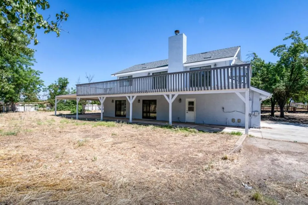 6922 Del Rey Avenue Clovis, CA 93619