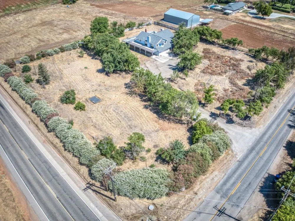 6922 Del Rey Avenue Clovis, CA 93619