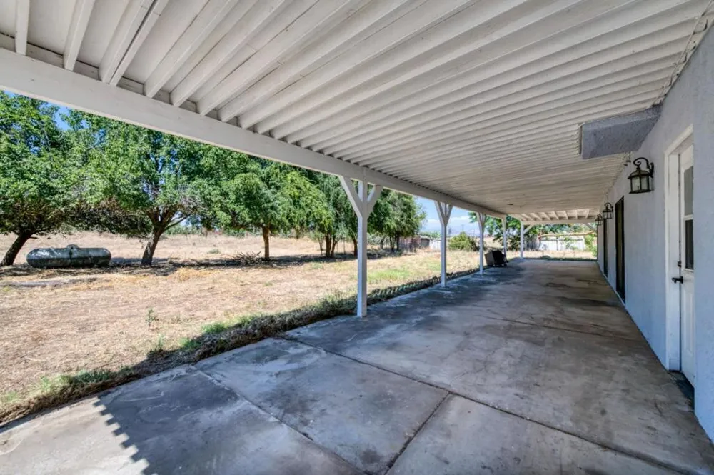 6922 Del Rey Avenue Clovis, CA 93619