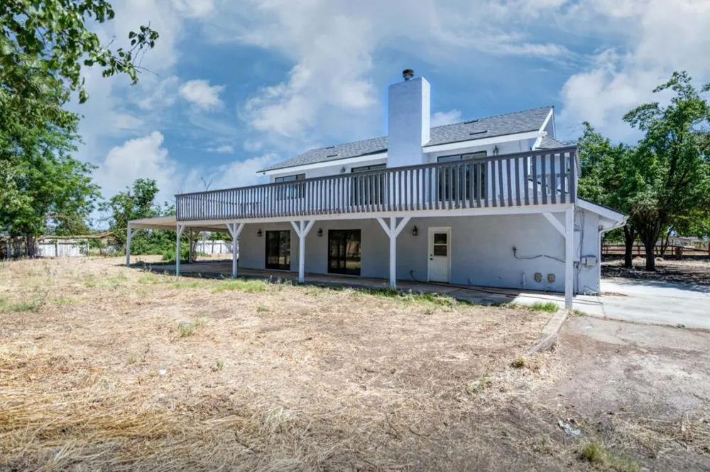 6922 Del Rey Avenue Clovis, CA 93619